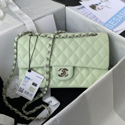 A01112 Classic Handbag
