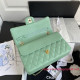 A01112 Classic Handbag