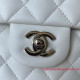 A01112 Classic Handbag