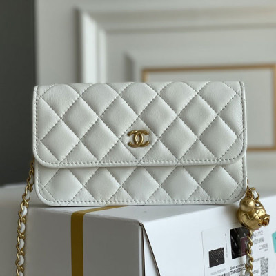 AP3071 White Lambskin Gold Tone Metal (Authentic Quality)