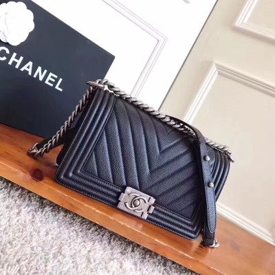 Chanel 92058 Le Boy 25cm Medium Bag Black Chevron Caviar RHD