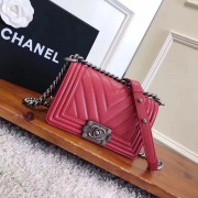 Chanel 92059 Le Boy 20cm Small Chevron Bag Red Caviar RHD