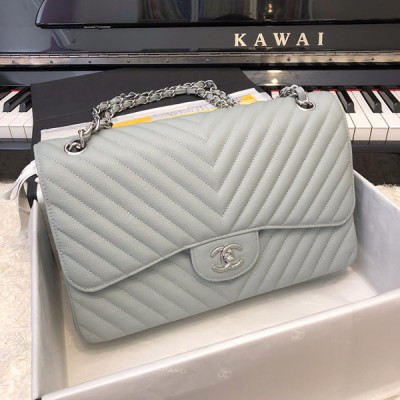 Chanel A58600-18 Jumbo Classic Flap Bag