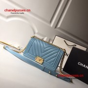 Chanel A67086-12 Boy Old Medium Chevron Flap Bag